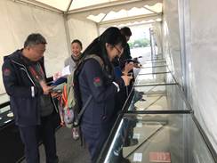 代表队参观