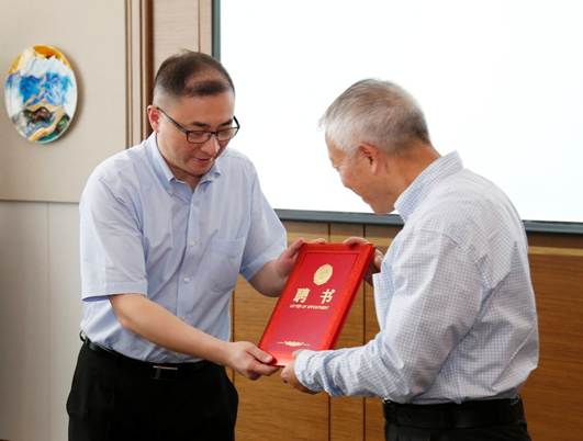 发证书.JPG
